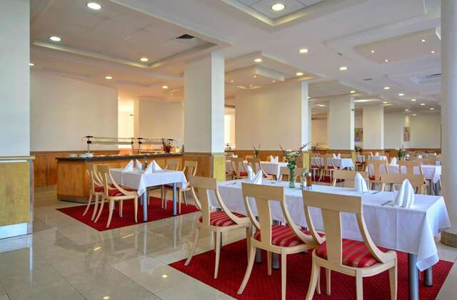 Отель Hotel Fenix Солнечный Берег-15