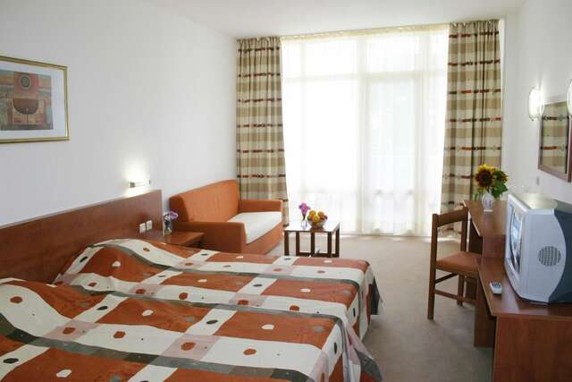 Отель Hotel Fenix Солнечный Берег-9
